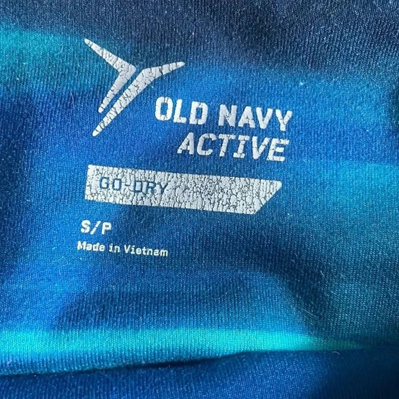 Old Navy Active Capri Leggings - Picture 3 of 3